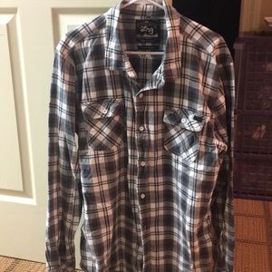 Men’s soft cotton button down shirt